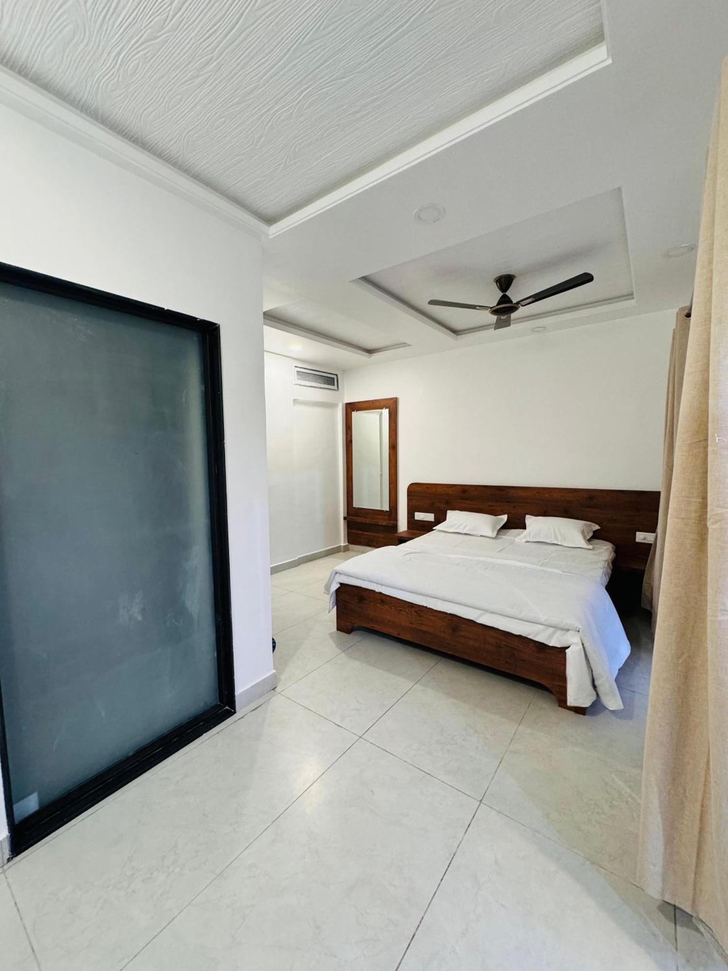 The Gulmohar, Chikhaldara Hotel Buitenkant foto